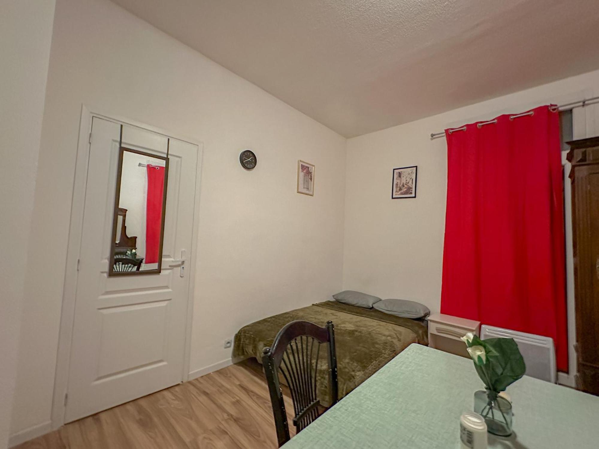 Charmant Studio Avec Balcon Perpignan Eksteriør bilde